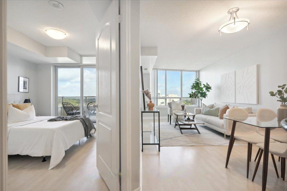 Contemporary Staging Project